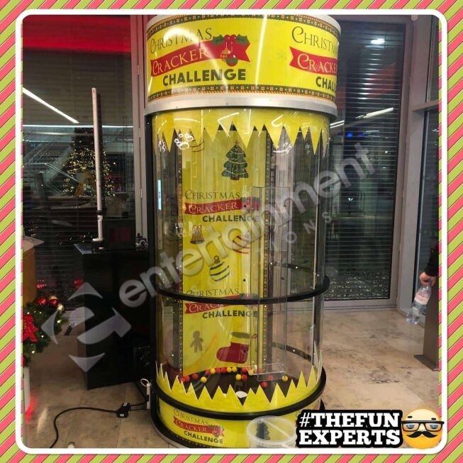 CHRISTMAS CRACKER 004.jpeg | Entertainment Solutions